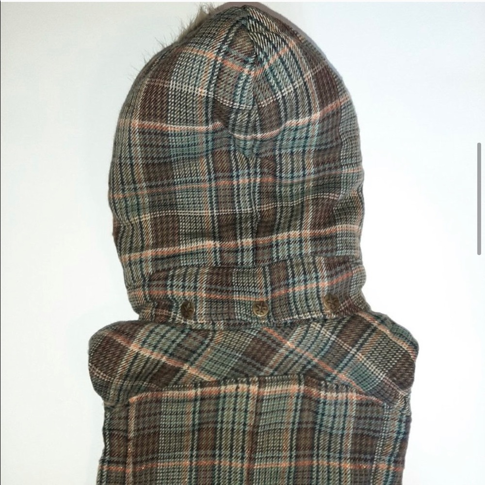B B Dakota Brown Plaid Fur Hooded Flannel Vest L - Picture 5 of 12